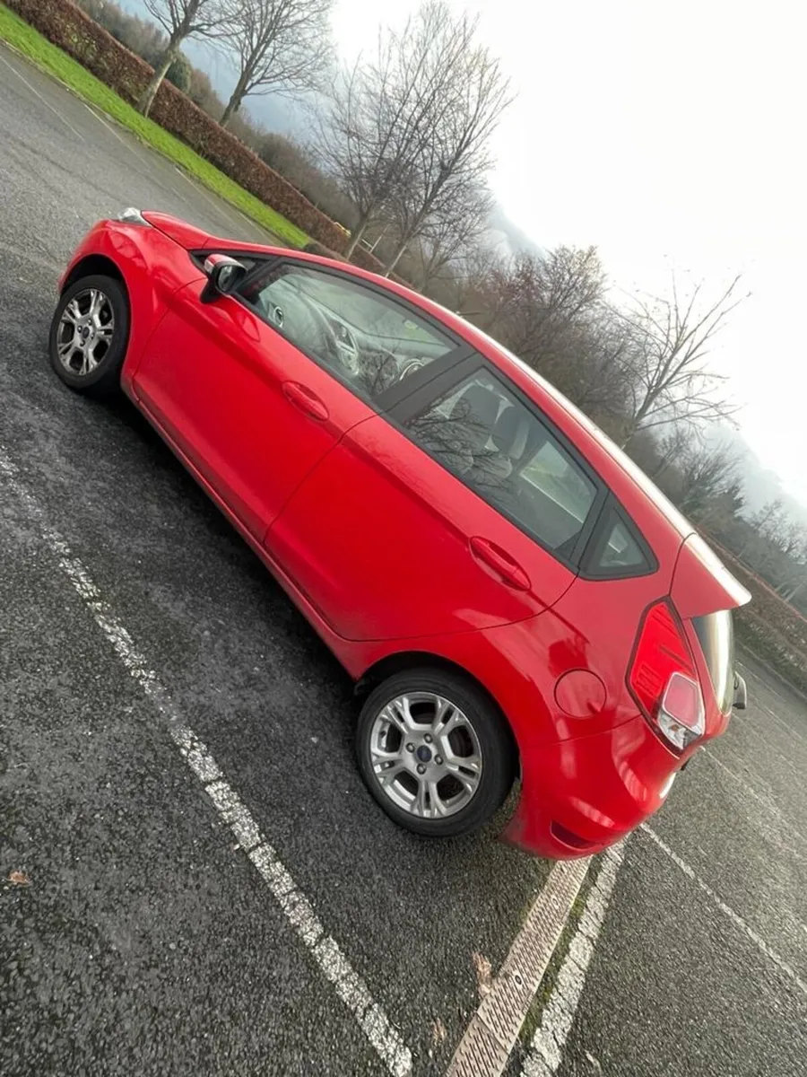Ford Fiesta - Image 2
