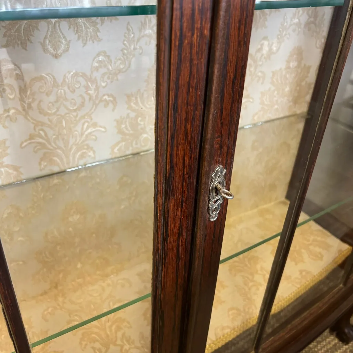 Beautiful antique oak display China cabinet - Image 2