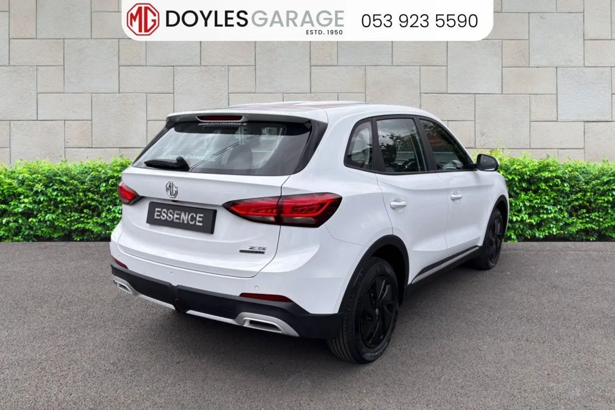 MG ZS Hybrid  Essence - Image 3