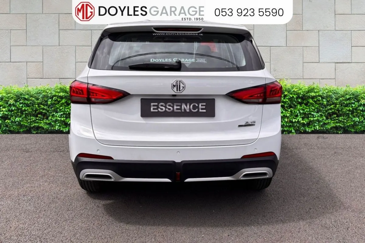 MG ZS Hybrid  Essence - Image 4
