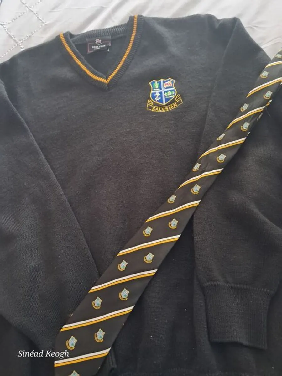 Salesian college senior jumpers - Image 2