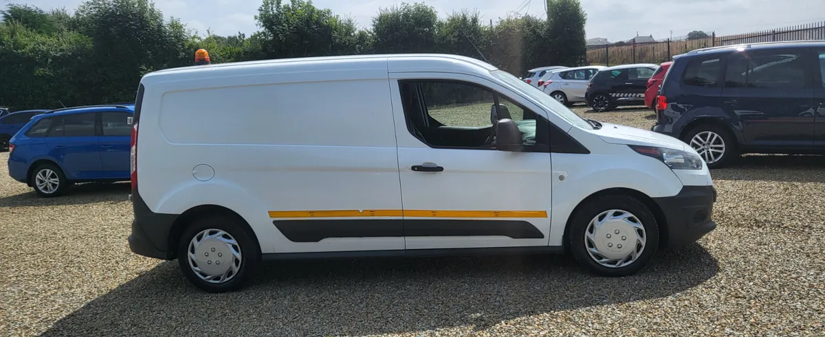 Ford Transit Connect LWB - Image 2