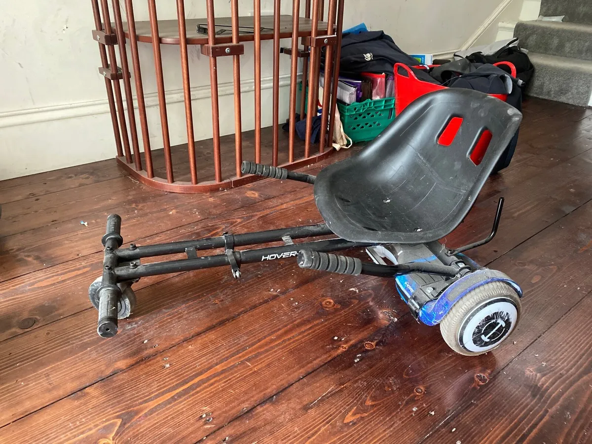 Kids hoover board with chair no charger - Image 1