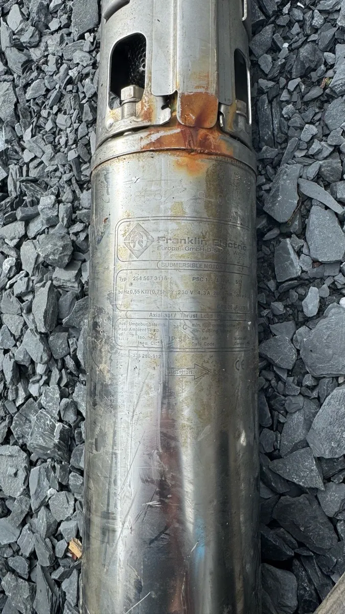 0.75HP Grundfos Submersible Well Pump - Image 2
