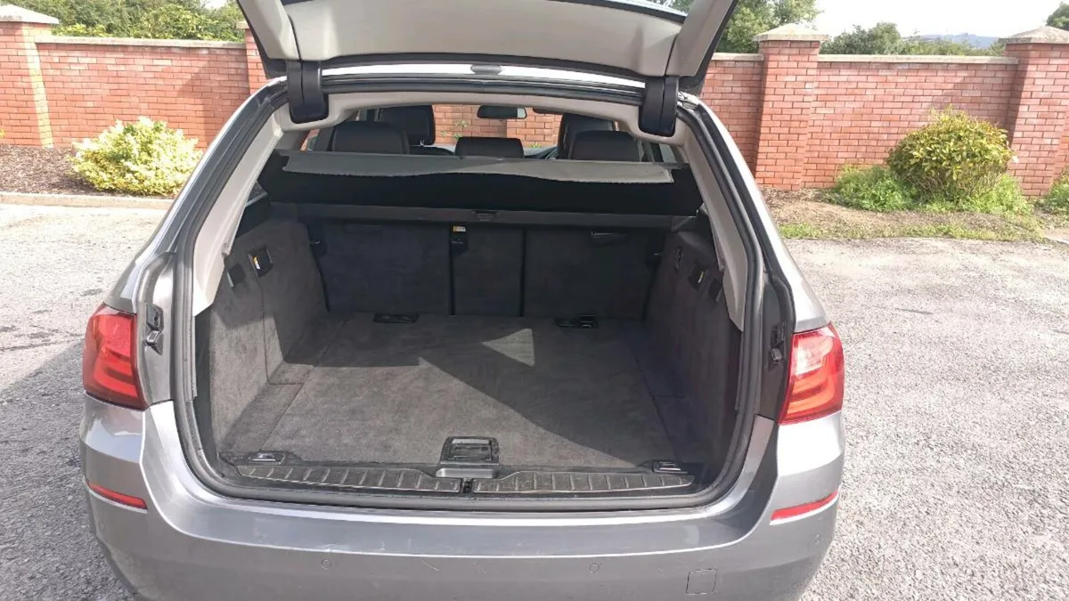 BMW 520D F11 - Image 4