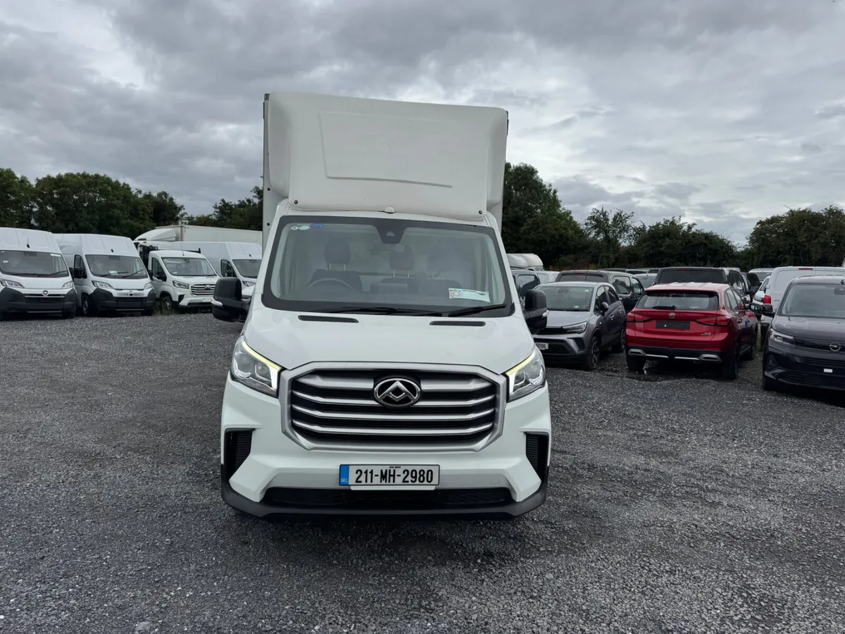 Maxus delivery 9 curtain sider - Image 2