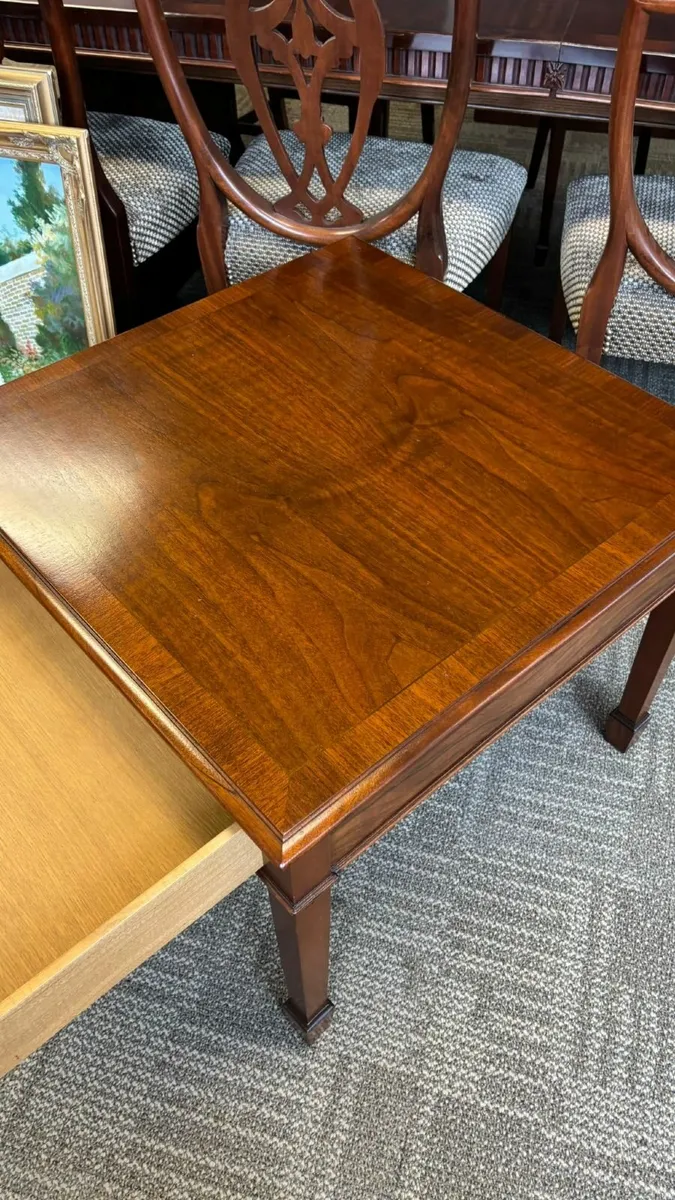 Beautiful mahogany coffee table & drawer - Image 2