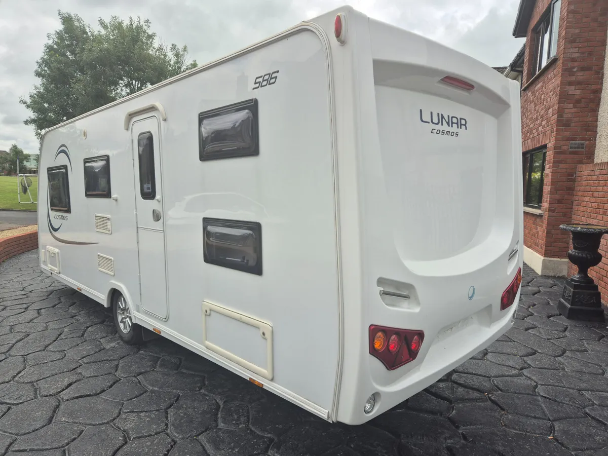 2015  6 Berth  Lunar  Cosmos  586 - Image 4