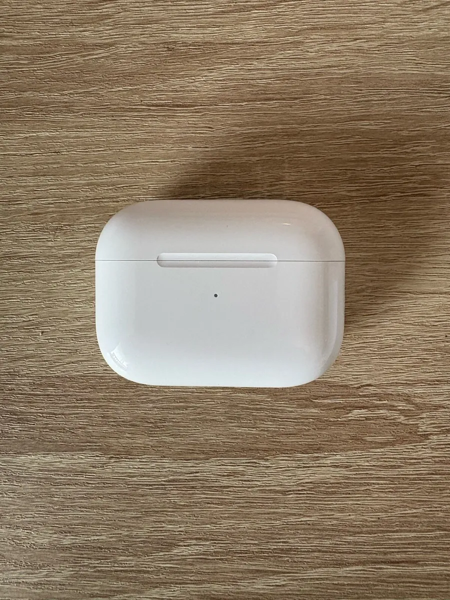 AirPod pros with noise cancellation - Image 3