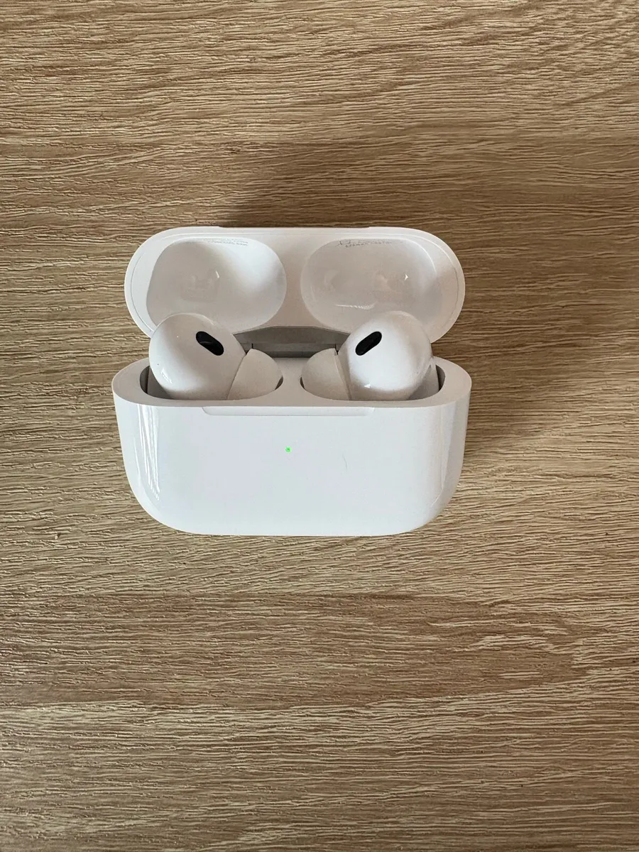 AirPod pros with noise cancellation - Image 4