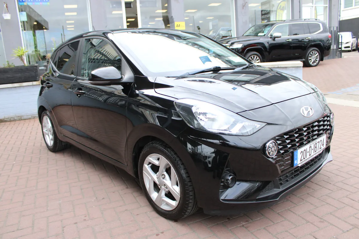 HYUNDAI i10 1.0 DELUXE 5DR HATCHBACK PETROL  FINIS - Image 2
