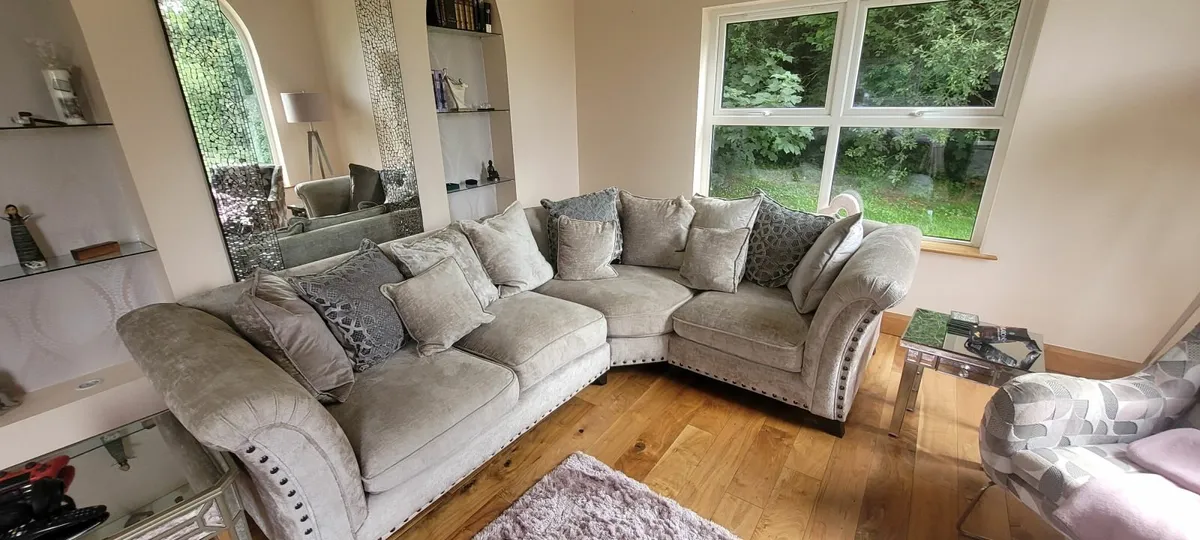 Furniture - Image 3