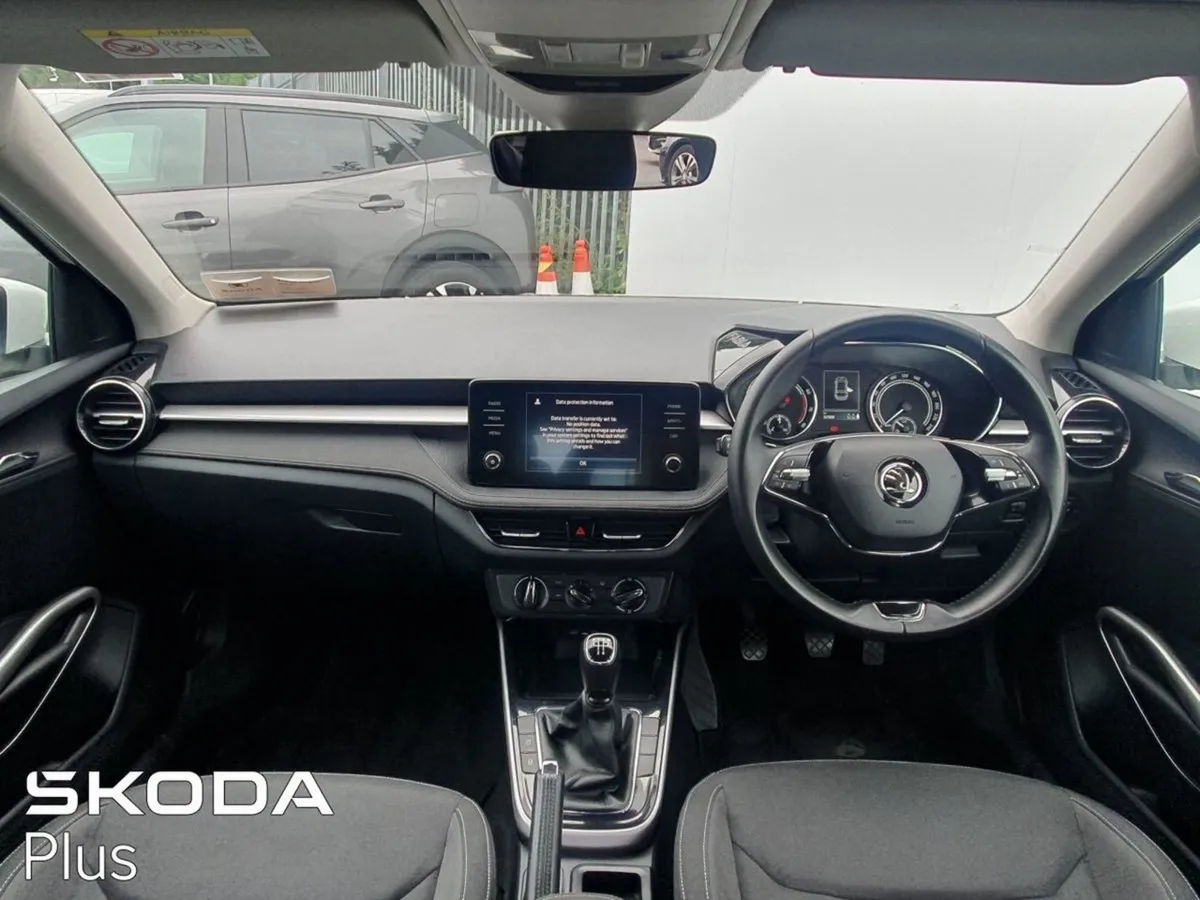 Skoda Fabia 1.0 MPI 80hp Style  call / Text Evan - Image 2
