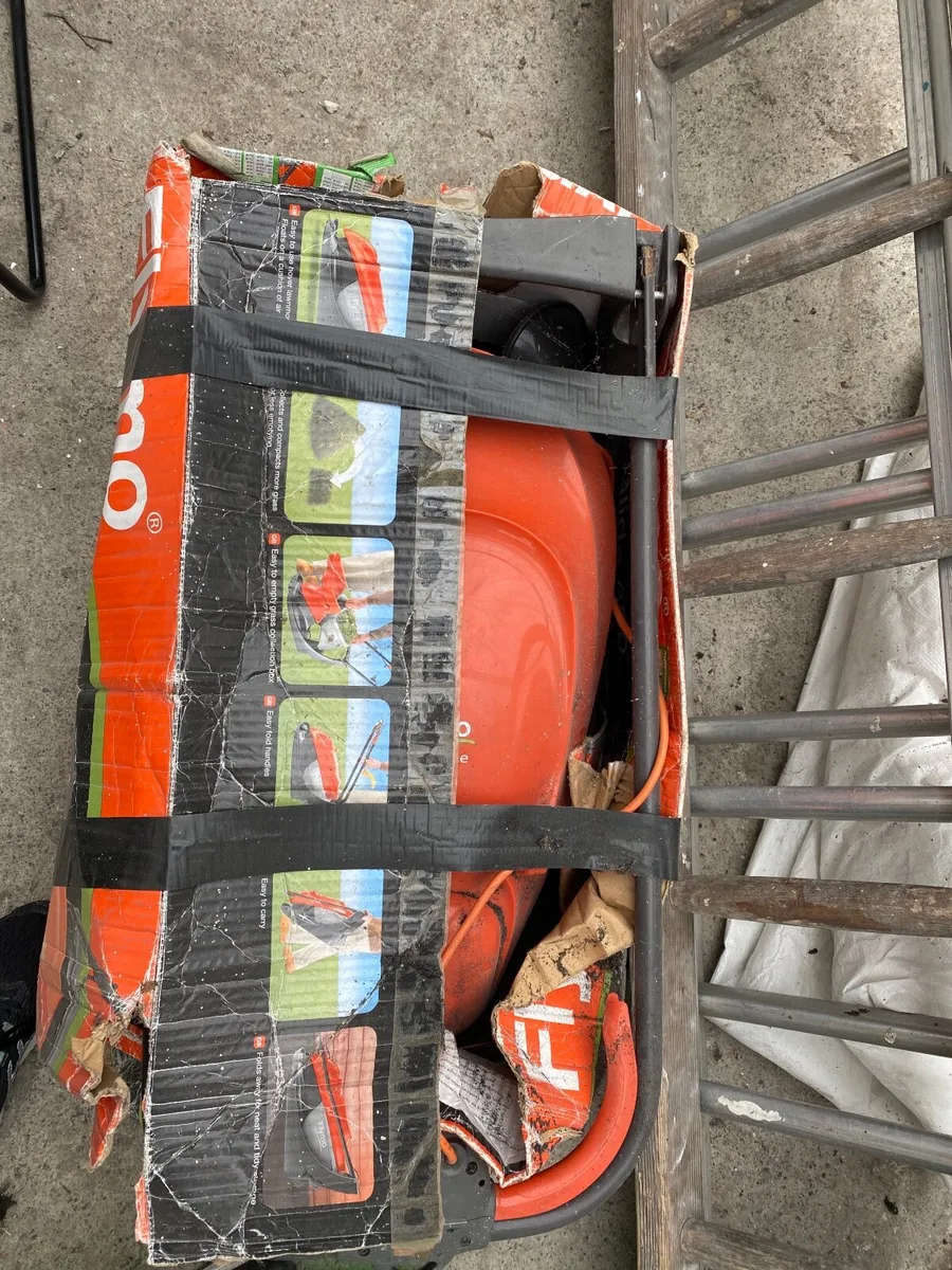 Flymo electric lawnmower easy glide 300 - Image 2