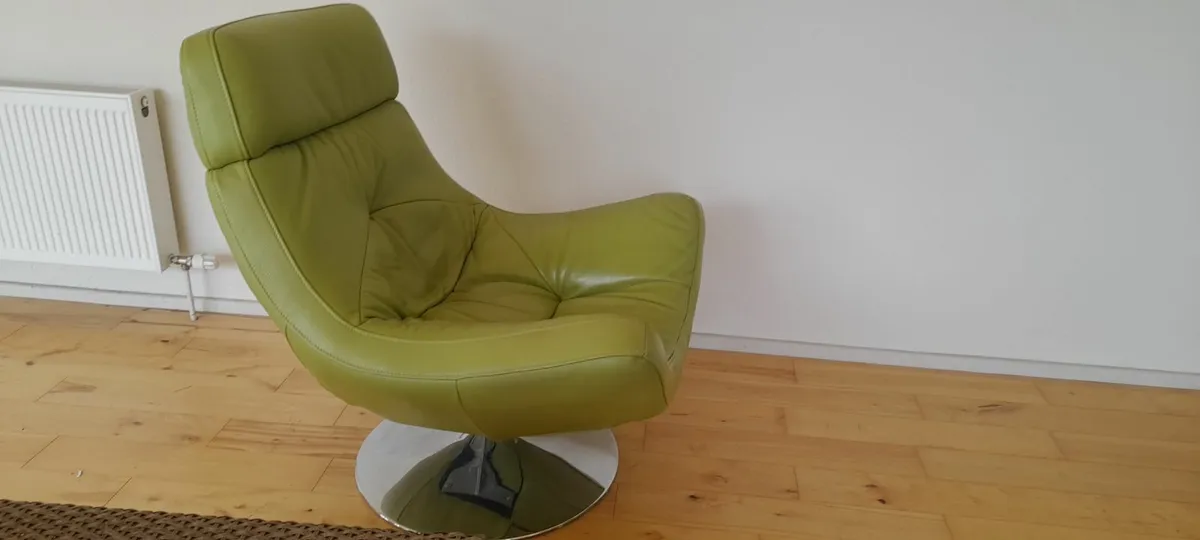 Swivel chair - Image 2