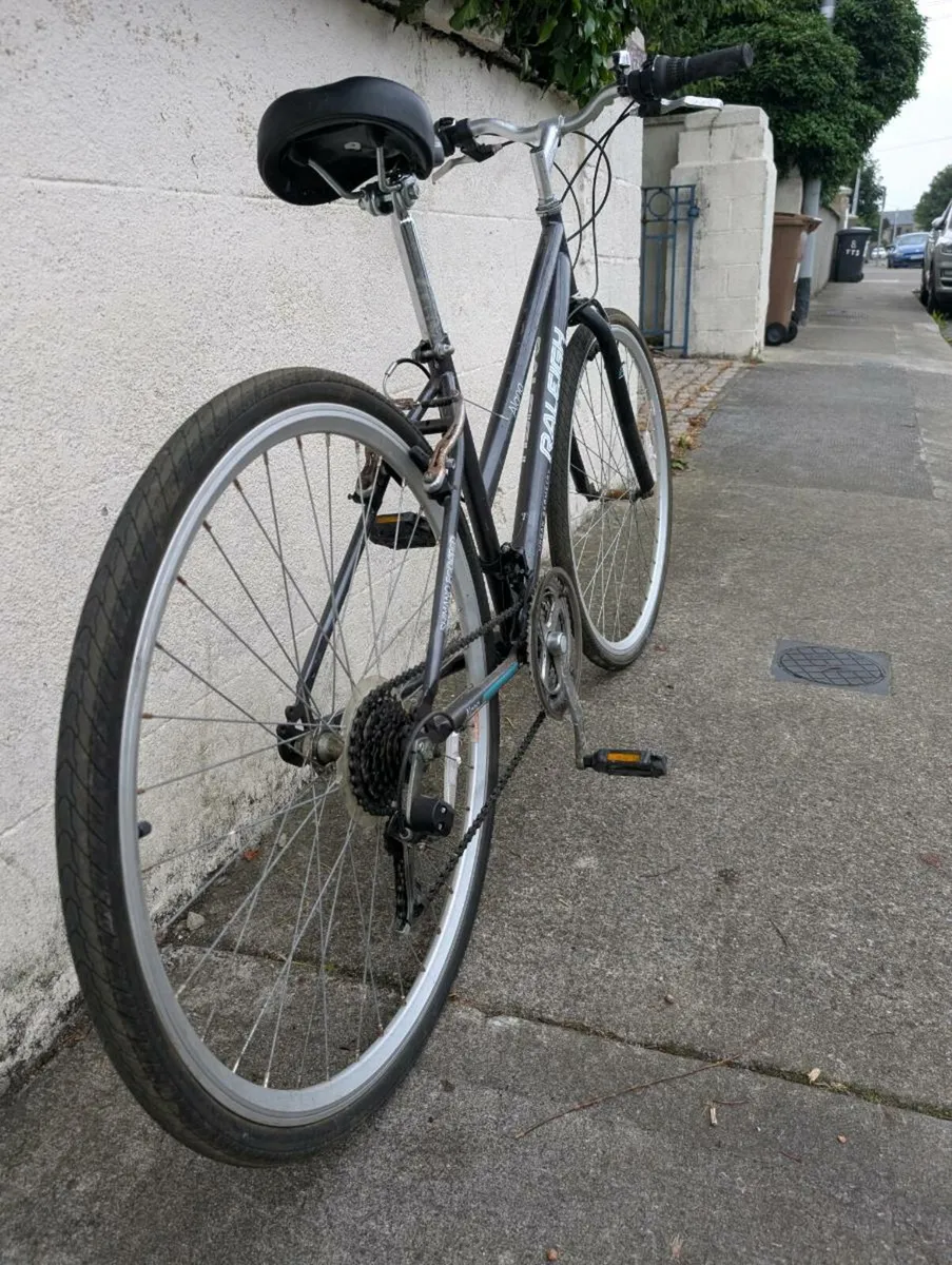 Raleigh Alana bike - Image 4