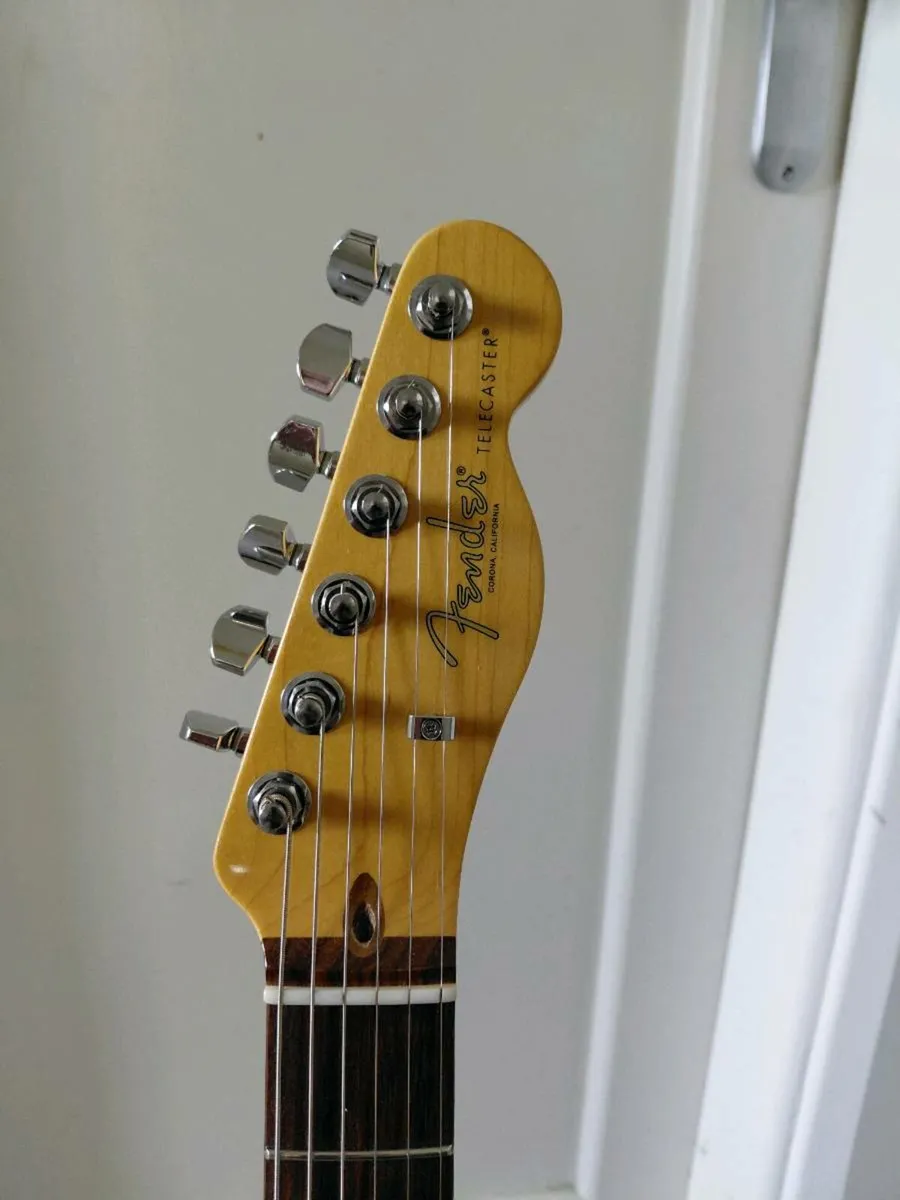 Fender American Pro II Telecaster 2022 - Image 3