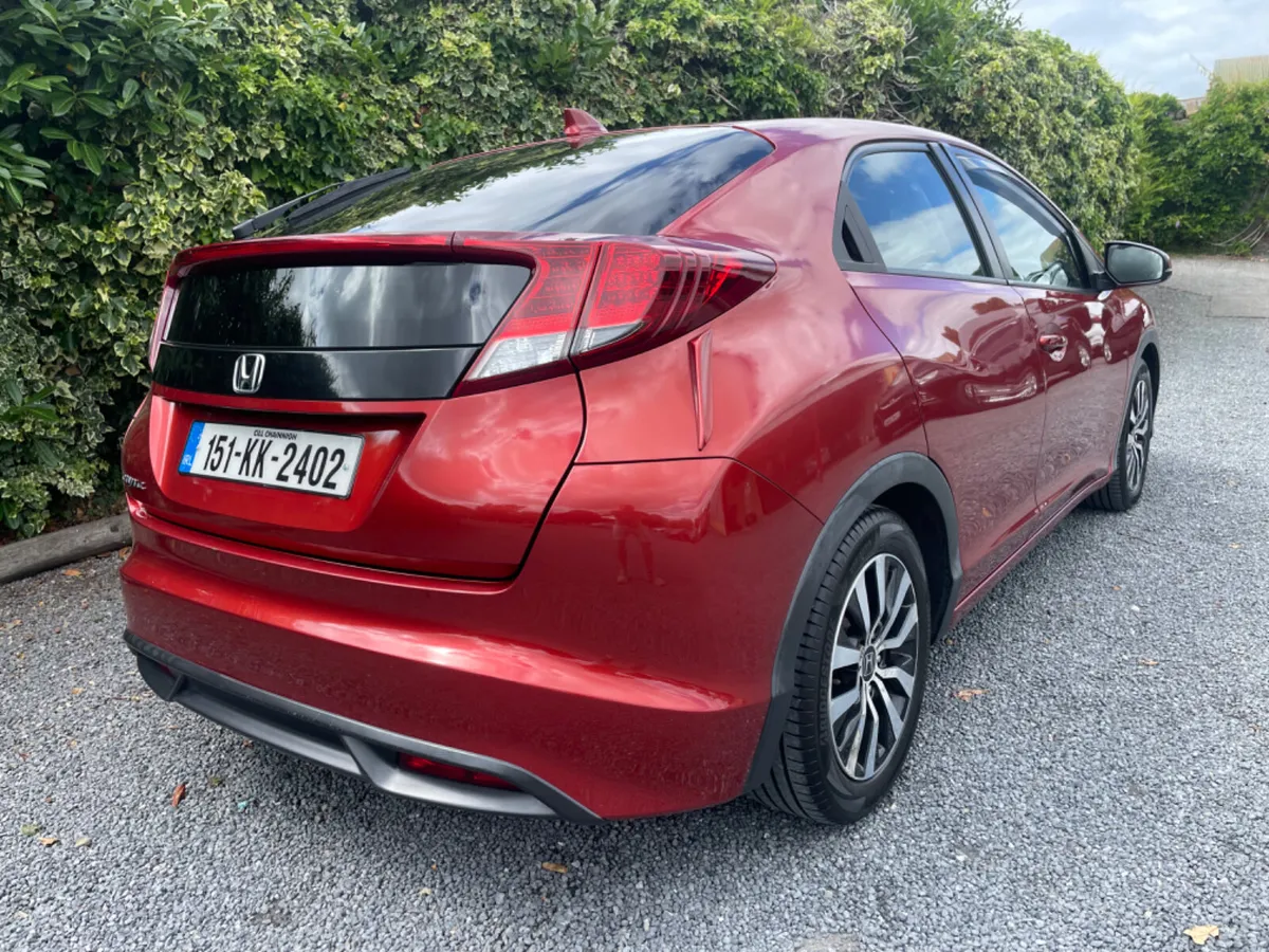 Honda Civic 2015 - Image 4