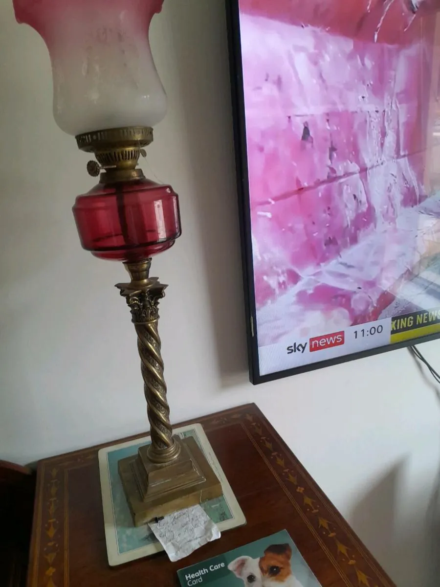 Old oil lamp orignal - Image 1