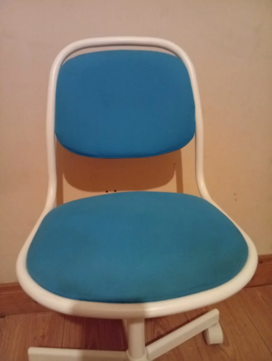 Quality kids Computer swivel chair 1month - Image 3