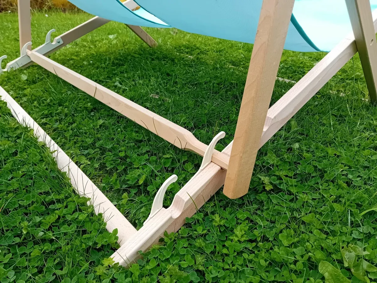 Folding chairs - Image 2
