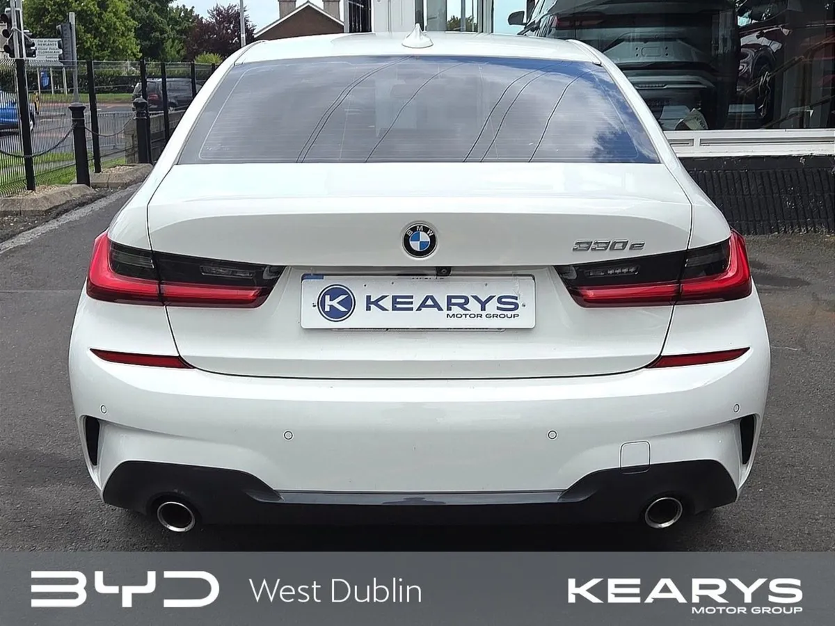 BMW 3 Series 330e M Sport Hybrid Auto High Spec - Image 4