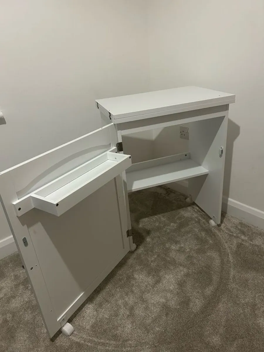 Cabinet/fold out desk - Image 2