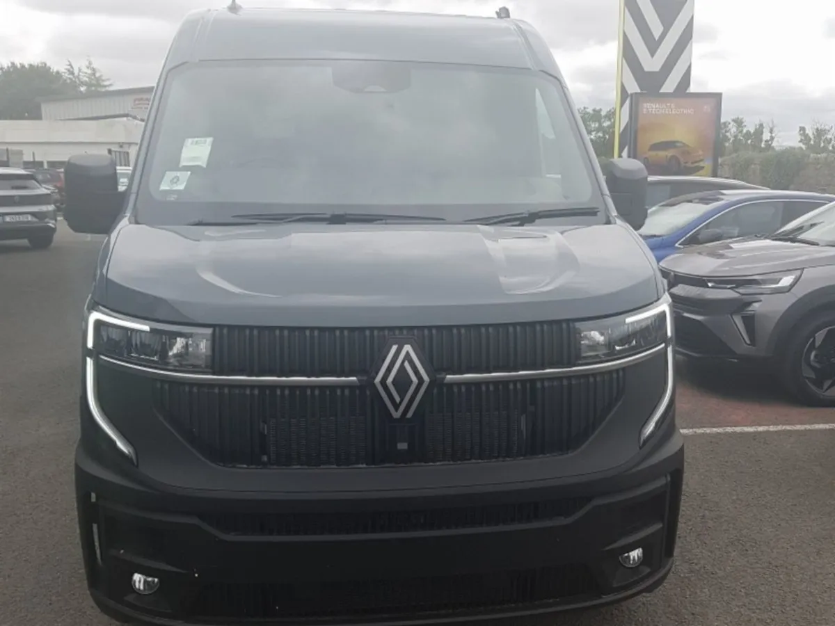 Renault Master Urban - Image 1