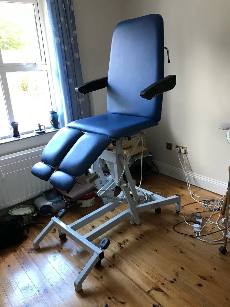 Therapy couch -  for Chiropodist, Beautician - Image 3