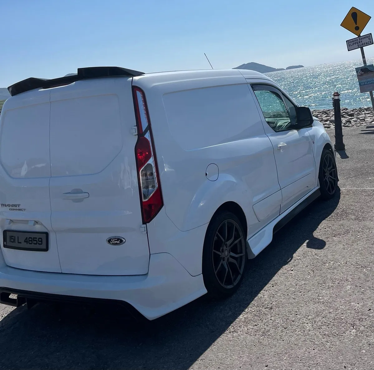 Ford Transit Connect - Image 2