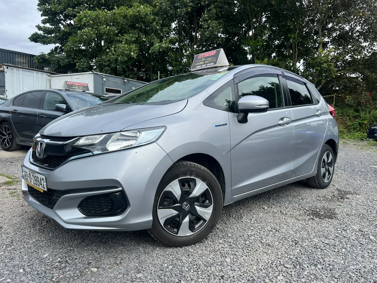 HONDA FIT ( Jazz )HYBRID AUTOMATIC 2018 - Image 3