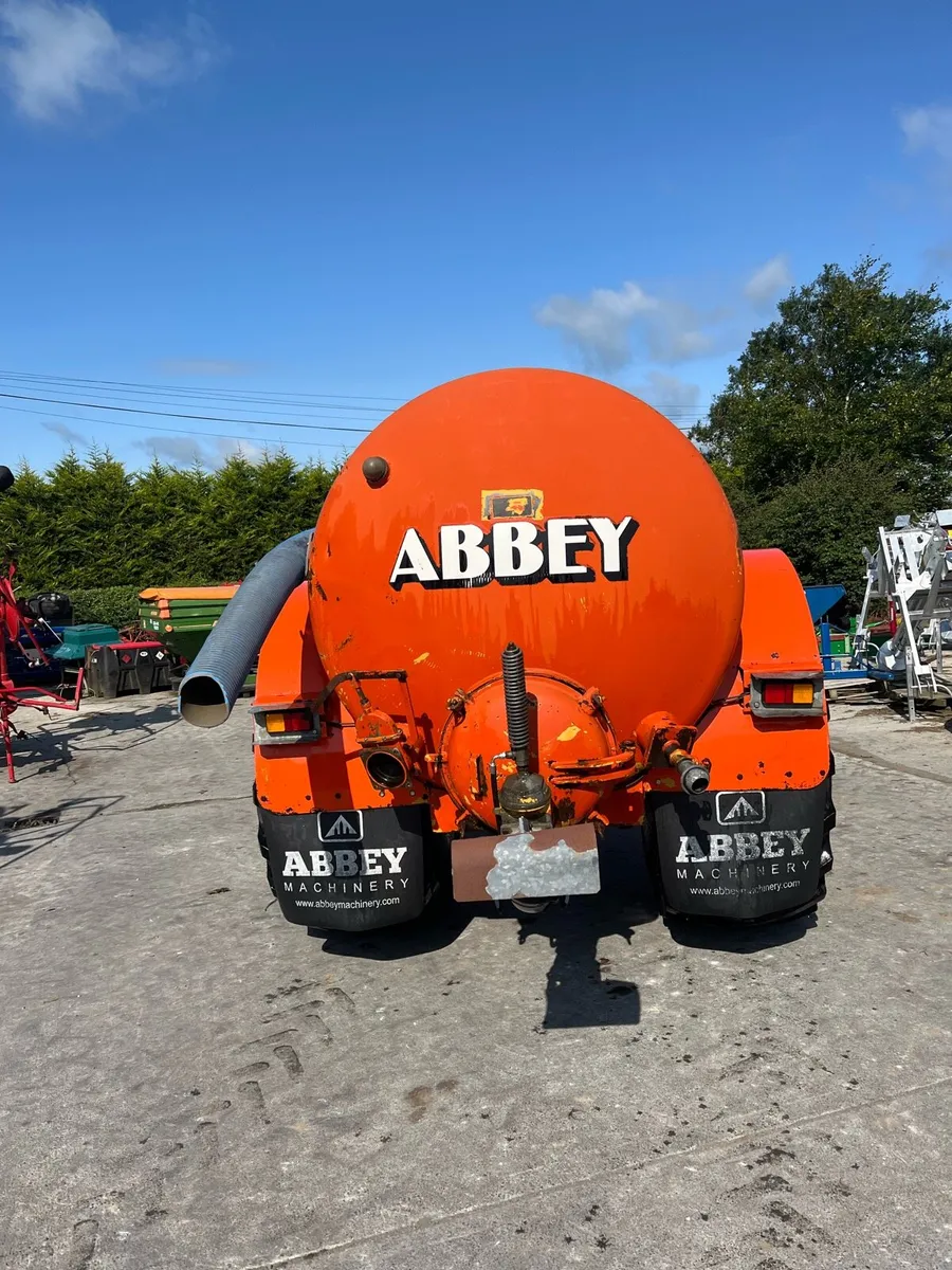Abbey 2250 Tank - Image 3