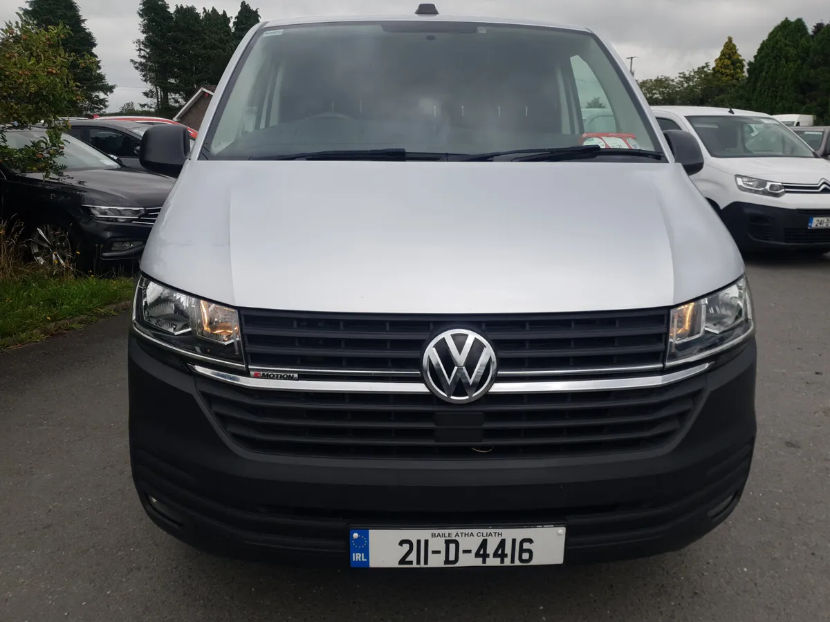 Volkswagen Transporter 2021 4 Motion - Image 3