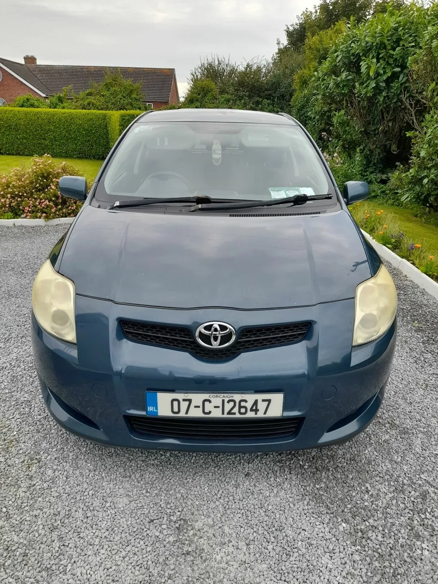 Toyota Auris 2007 - Image 2