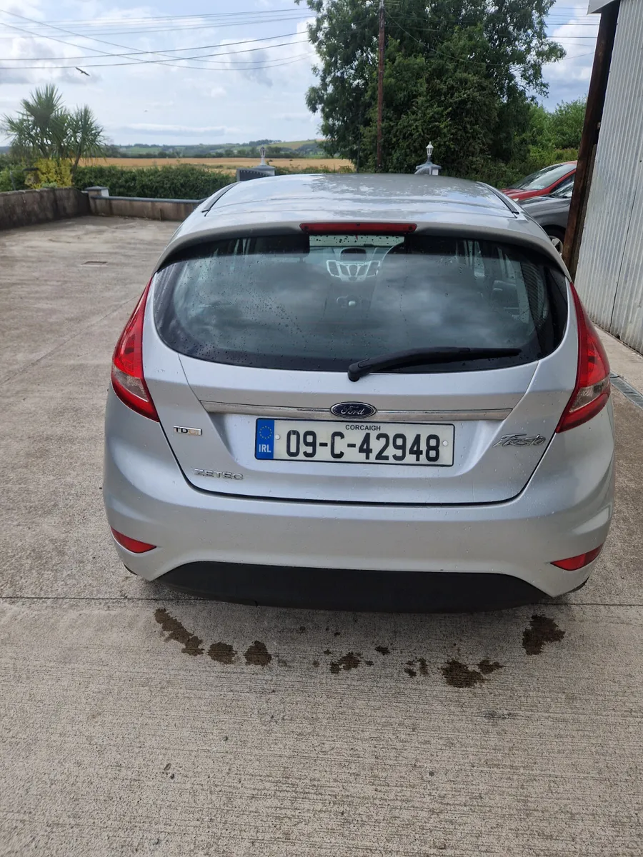 Ford Fiesta 2009 1.4tdci - Image 4