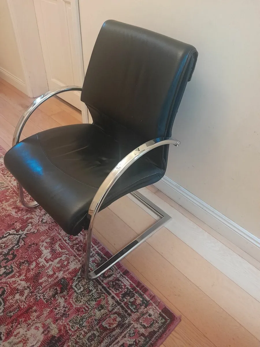 Office chair - Image 2