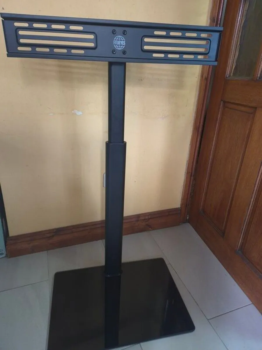 Mobile  TV stand - Image 1
