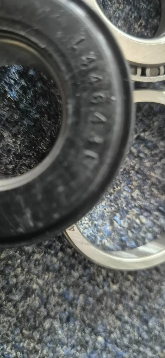 Bearing kit for 1 axle €32 - Image 2