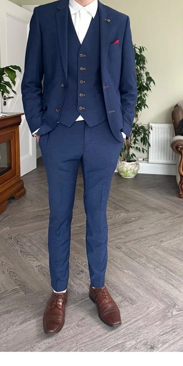 Suit - Image 2