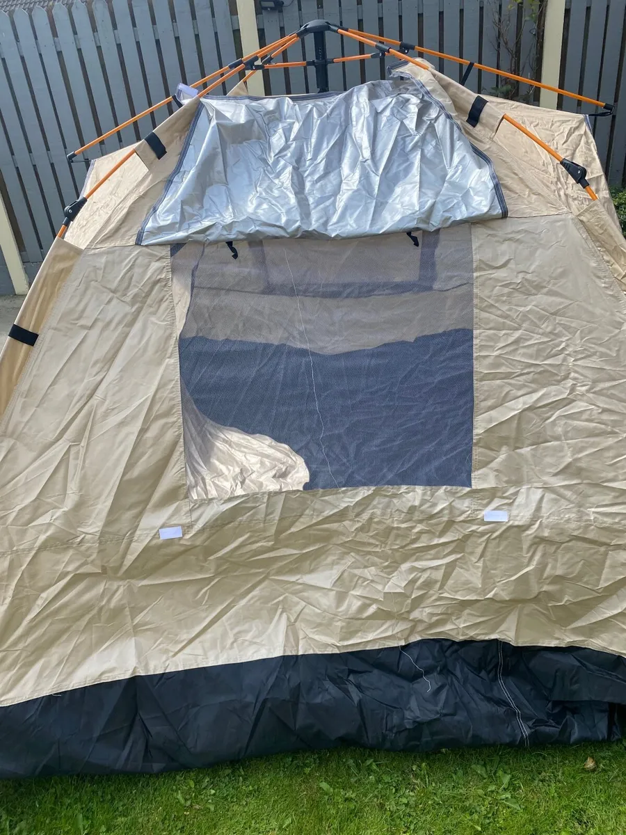 Pop up tent - Image 1