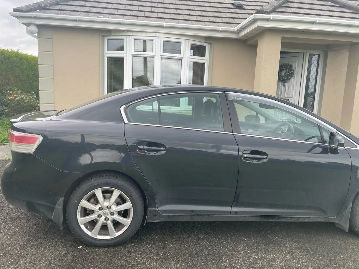 Toyota Avensis - Image 4