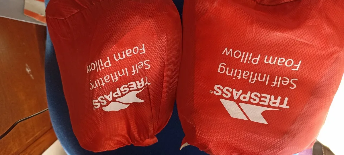 Trespass Self Inflating Foam Pillows