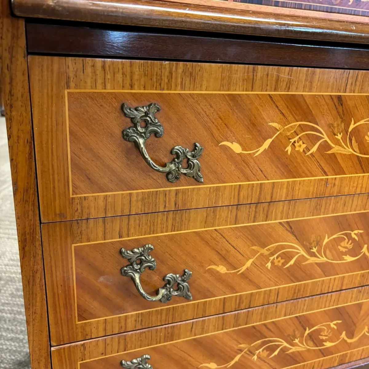 Rosewood roll top writing desk - Image 3
