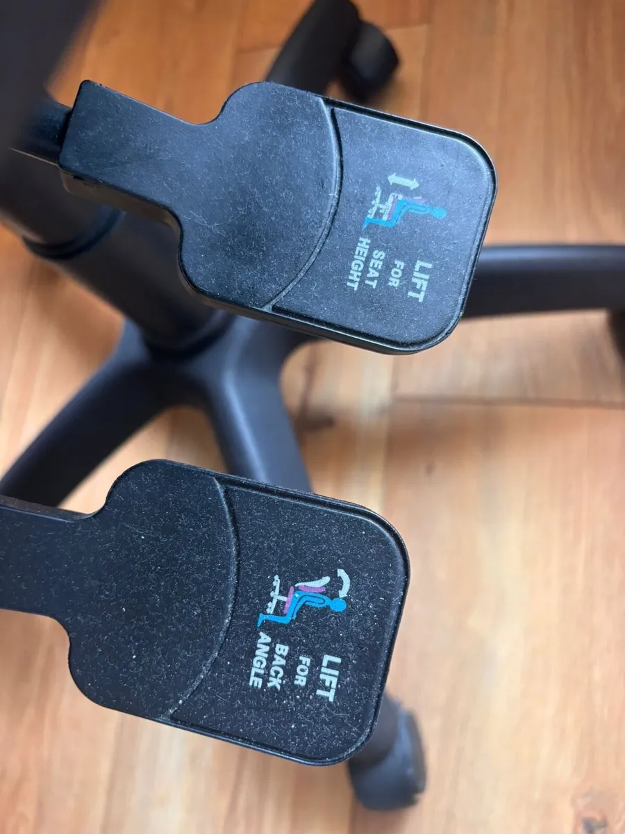 Office chair - Image 3