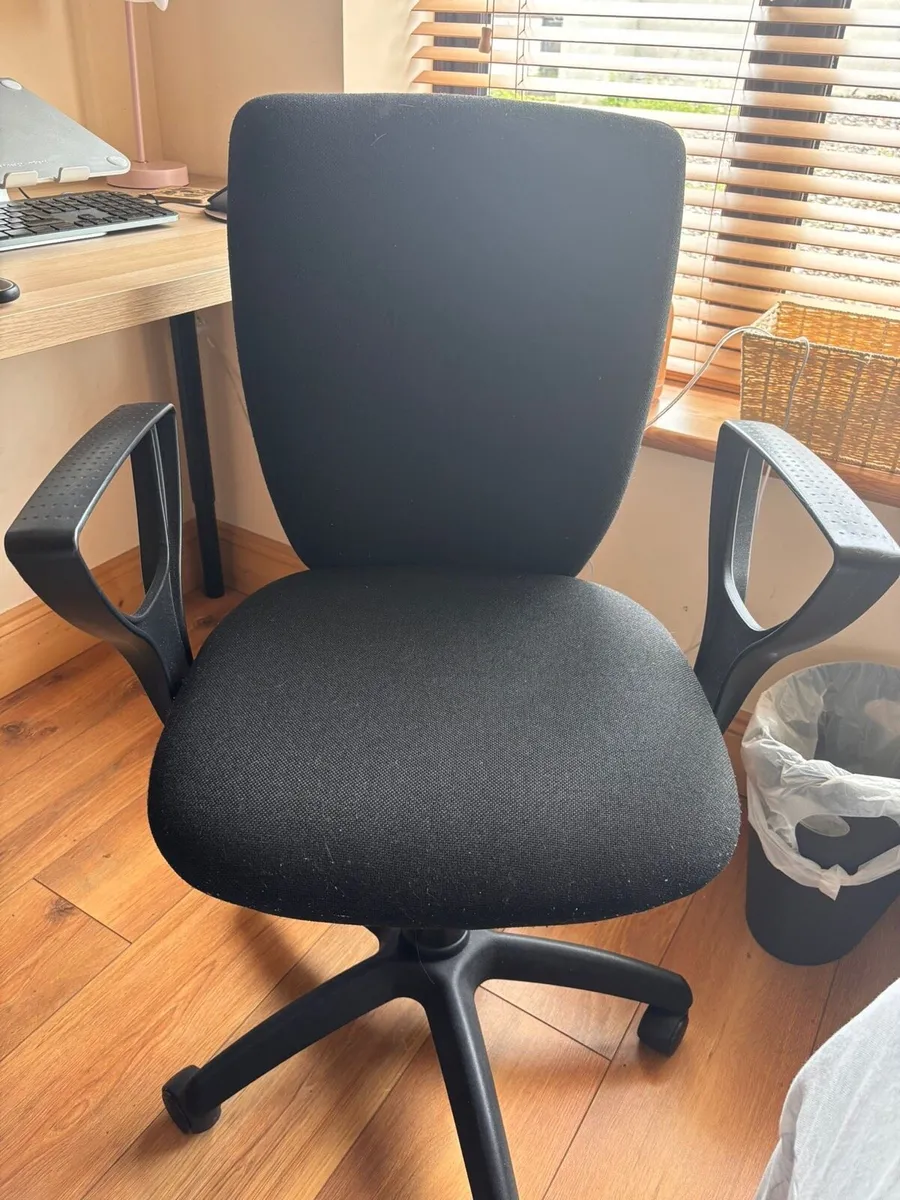 Office chair - Image 4