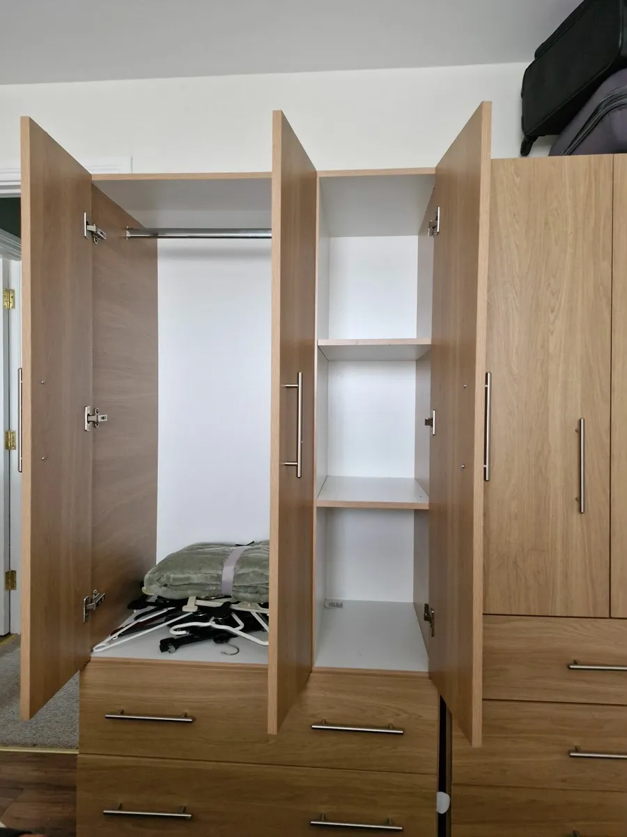 Wardrobes - Image 3