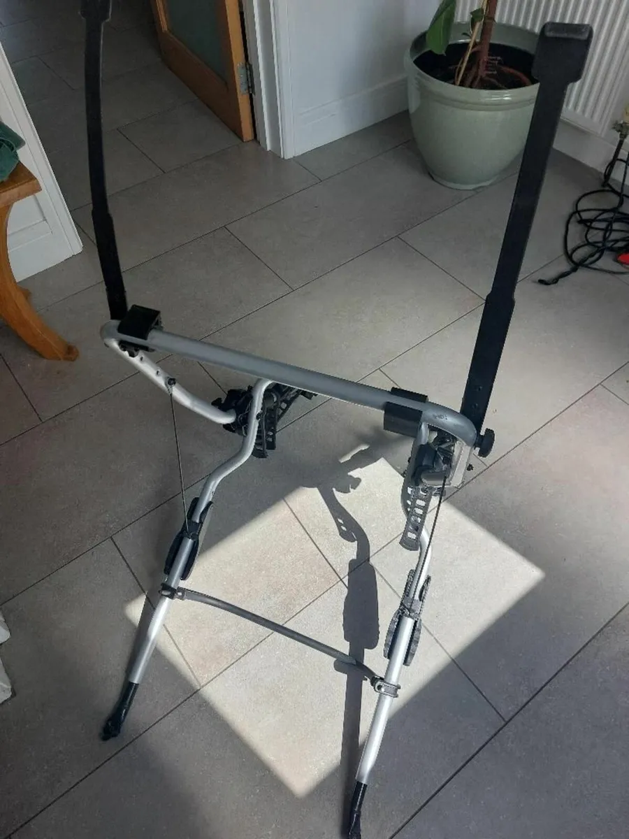 Thule 'Clip On' Cycle Rack [9103]  for 3 x Bike - Image 3