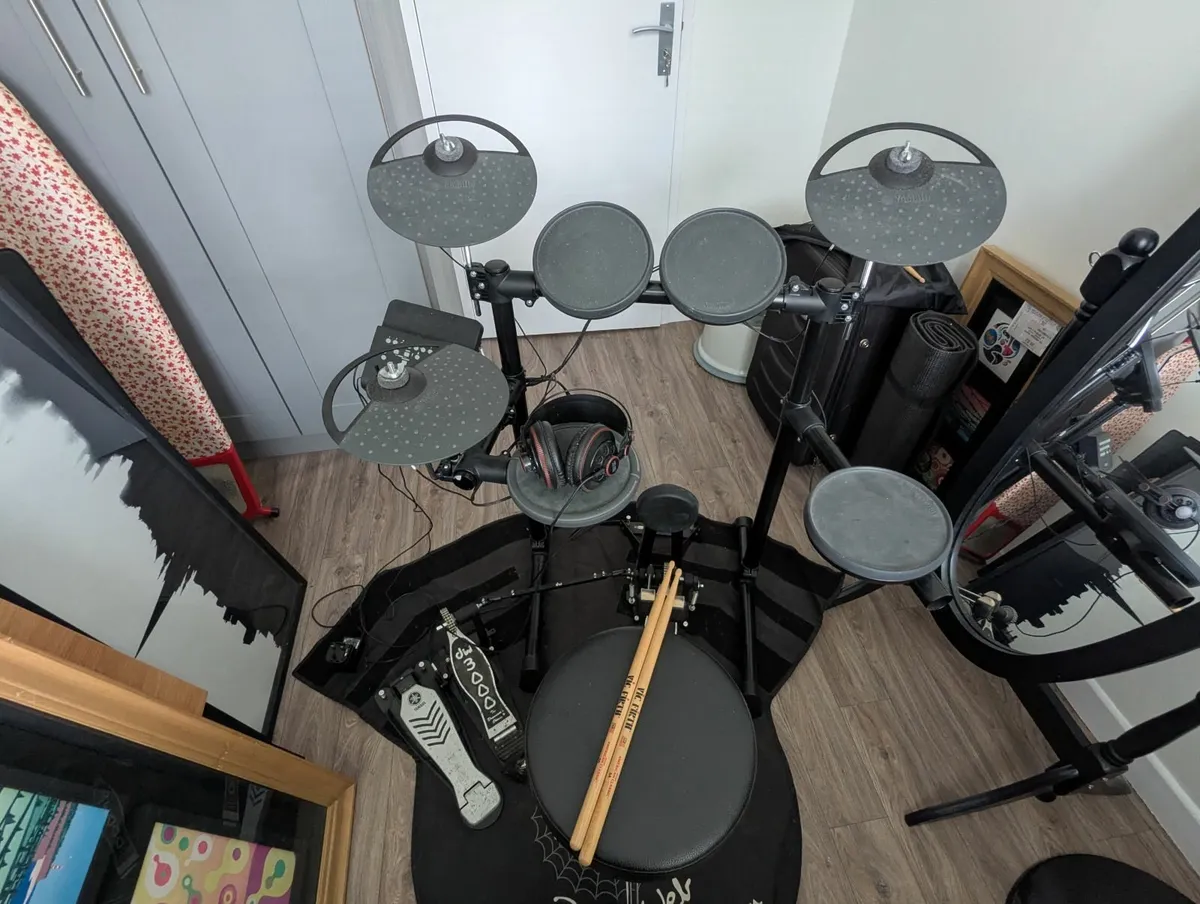 Yamaha dtx 450k + DW 3002 double kick - Image 2