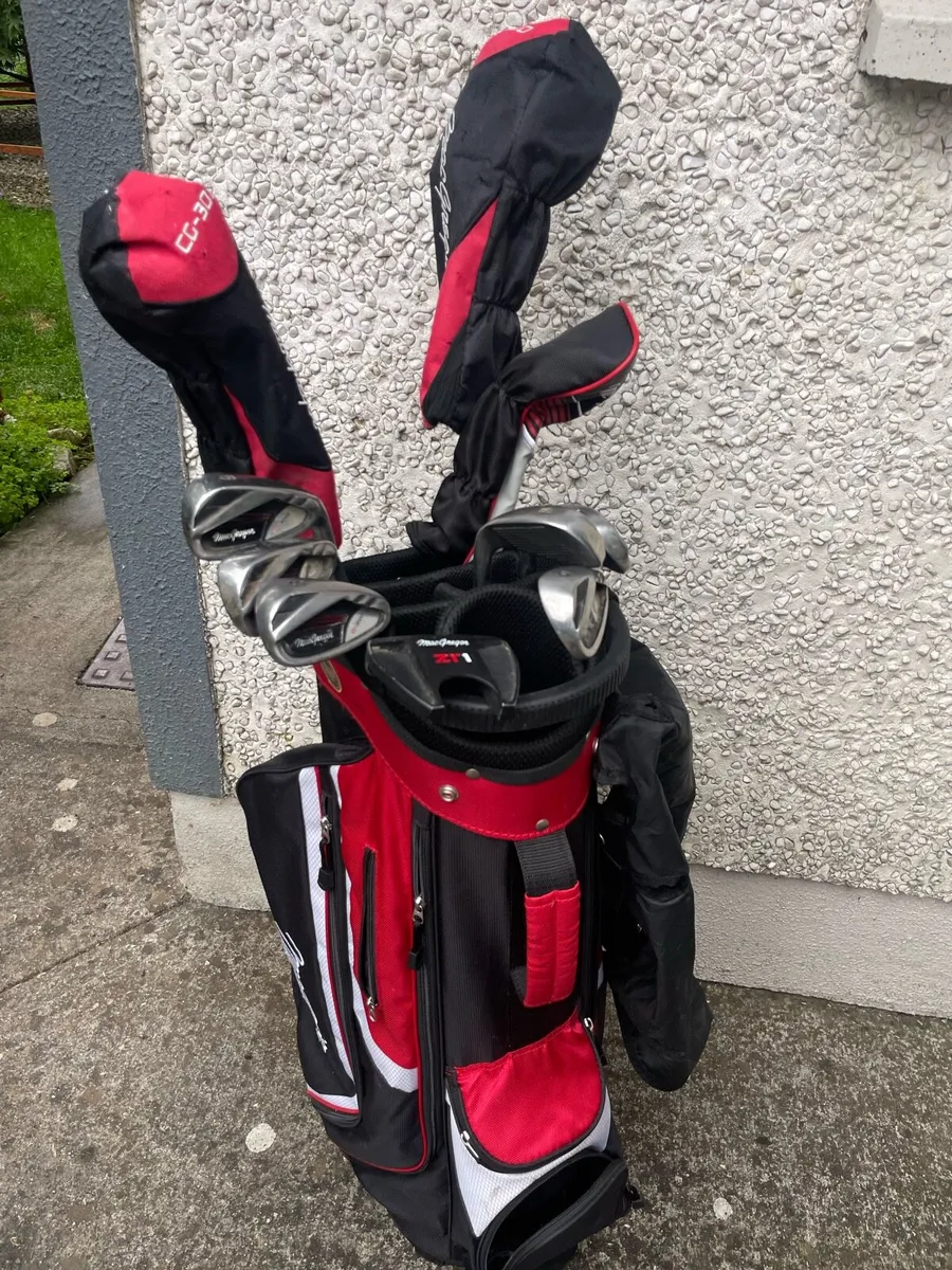 Golf clubs - Image 1