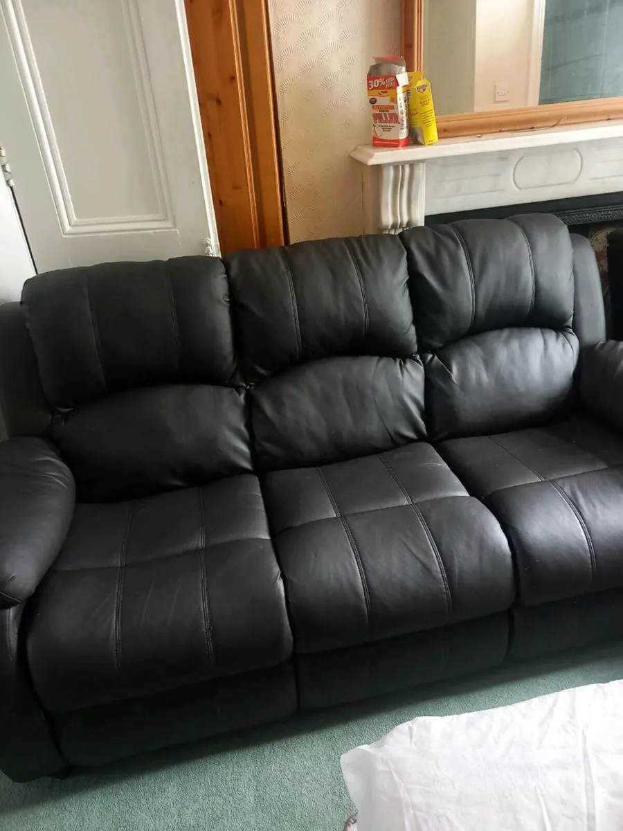 Settee - Image 1